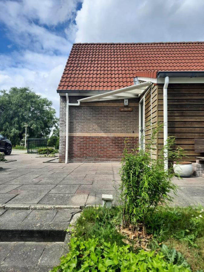 Waterhuis Friesland Oudwoude Exterior photo